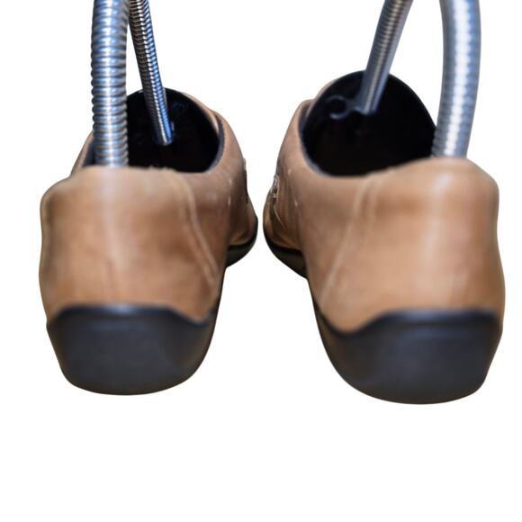 Clarks Artisan Womens Kessa Betty Brown Soft Cognac Leather Loafer Size 5M - Picture 4 of 9